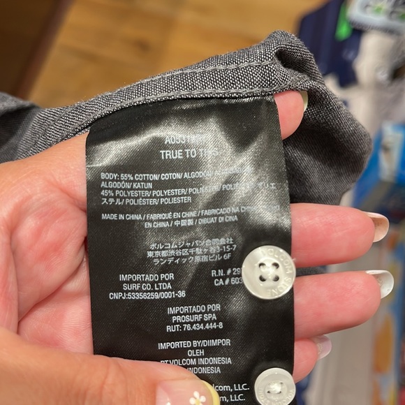 Volcom Shirt - Picture 4 of 4